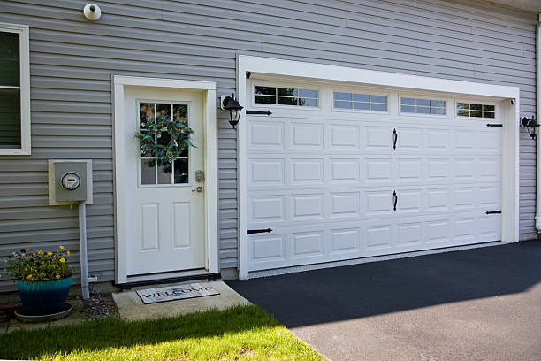 24/7 Emergency Garage Door Panel Replacement experts in Mercer County County, OH